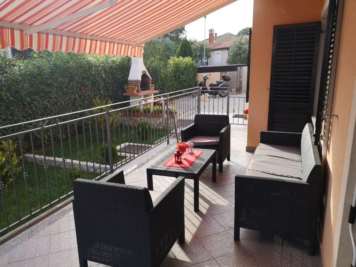 Apartment Stela โปเรช ภายนอก รูปภาพ